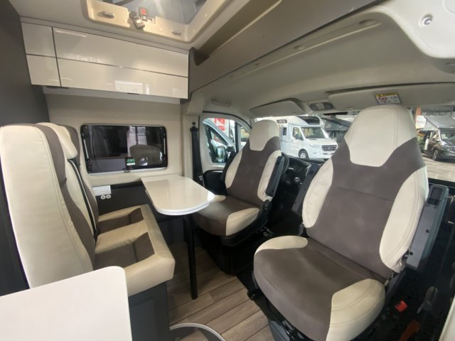 Mc Louis Menfys Van 1 POP UP - Photo 2