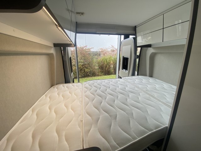 Mc Louis Menfys Van 1 POP UP - Photo 3