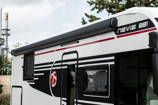 Mc Louis Nevis 881 25 ANS - Photo 2