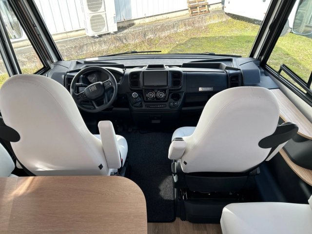 Bavaria Initial I740C Unik - Photo 3