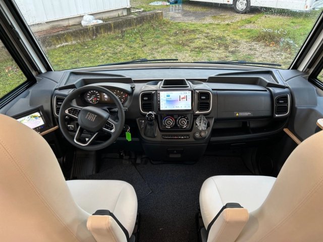 Bavaria Initial I740FC Nomade - Photo 3