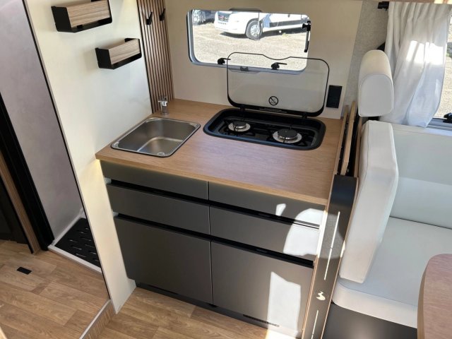 Bavaria Initial I740FGJ Nomade - Photo 7