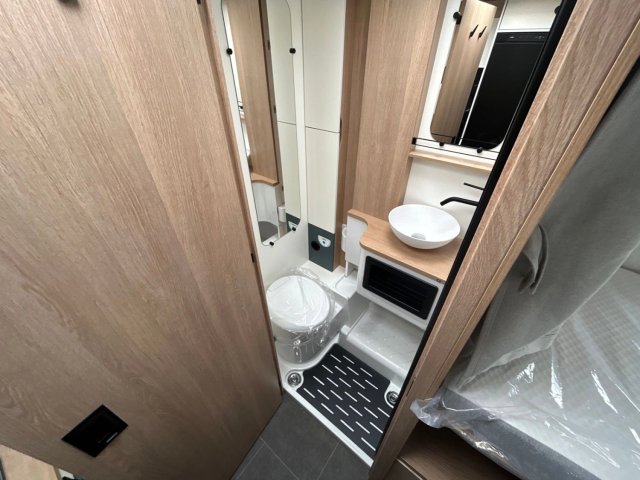 Bavaria Qwest Q 690 GJ - Photo 11