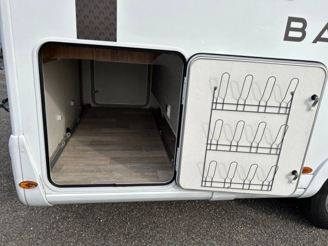 Bavaria Tren-D T746FC Style - Photo 12