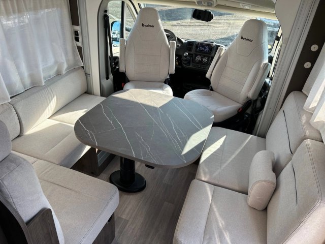 Benimar Tessoro 483 LIMITED - Photo 5