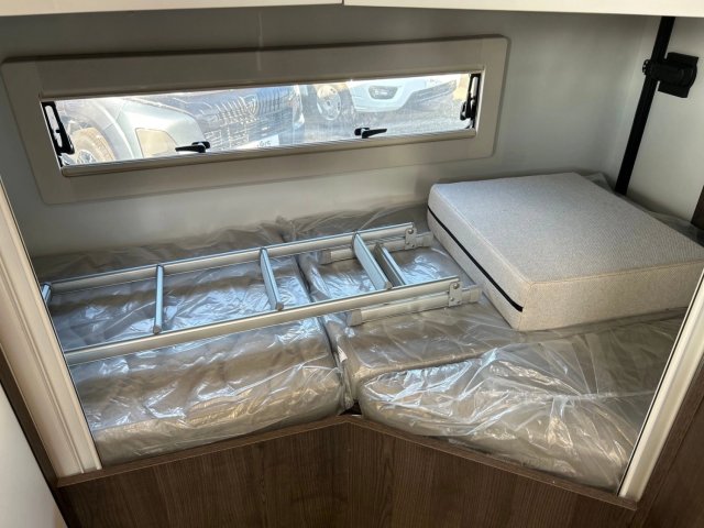 Benimar Tessoro 483 LIMITED - Photo 8