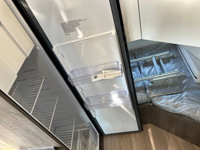 Benimar Tessoro 483 LIMITED - Photo 9