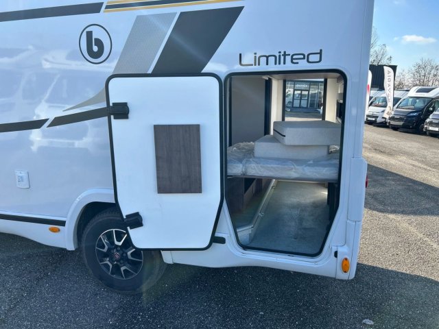 Benimar Tessoro 483 LIMITED - Photo 13