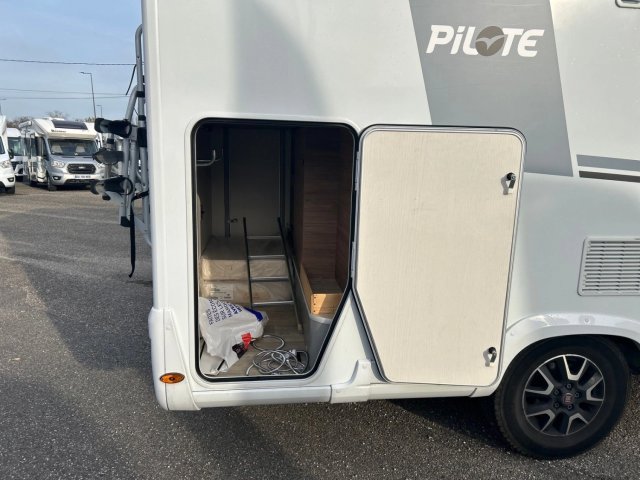 Pilote P 696 D Evidence - Photo 11