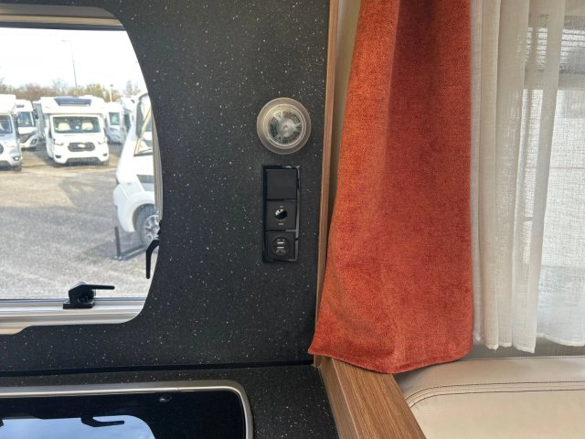 Pilote P 696 D Evidence - Photo 16