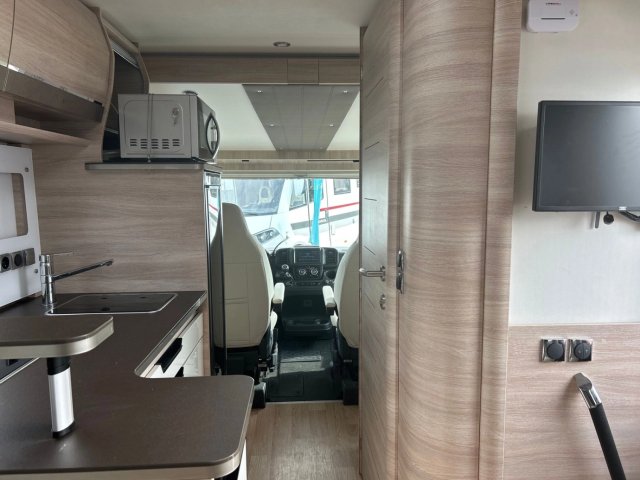 Rapido 854 F - Photo 12