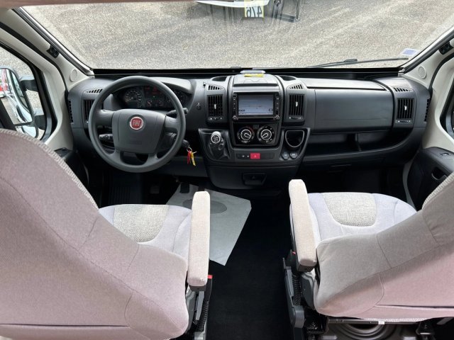 Rapido Van V55 - Photo 3