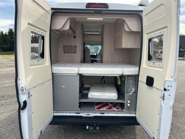 Rapido Van V55 - Photo 11