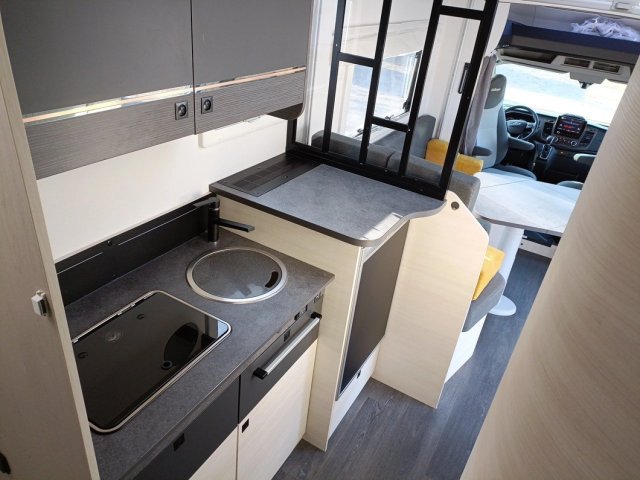 Challenger 240 Open Edition - Photo 6