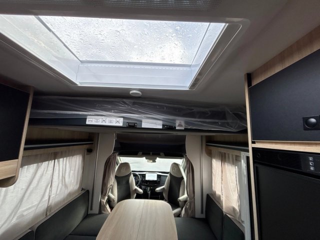 Challenger 250 Graphite Edition - Photo 8