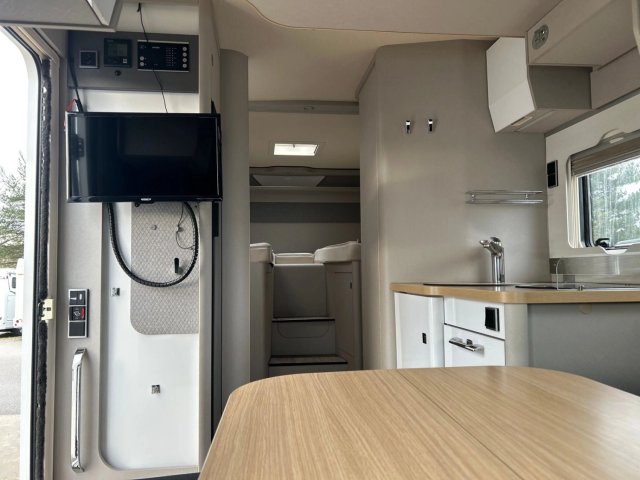 Hymer Tramp S 685 - Photo 12