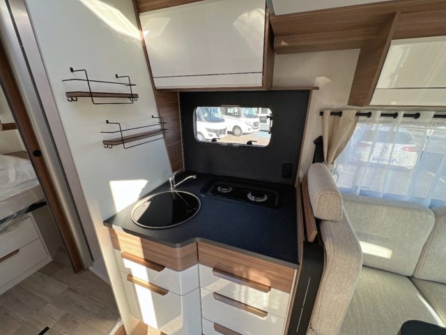 Pilote P 746 FC Evidence Fit ÉVIDENCE - Photo 10