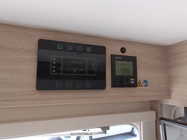 Rapido 8096 DF - Photo 18