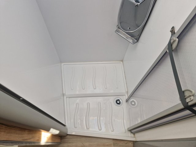Bavaria Initial I740FC Nomade I 740 FC - Photo 9