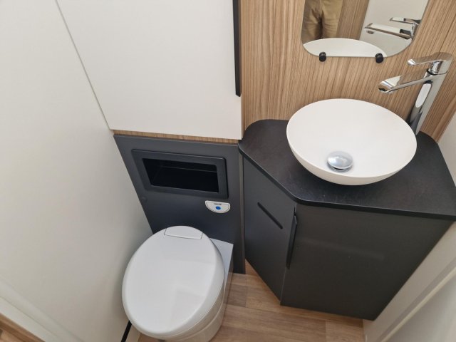 Bavaria Initial I740FC Nomade - Photo 10