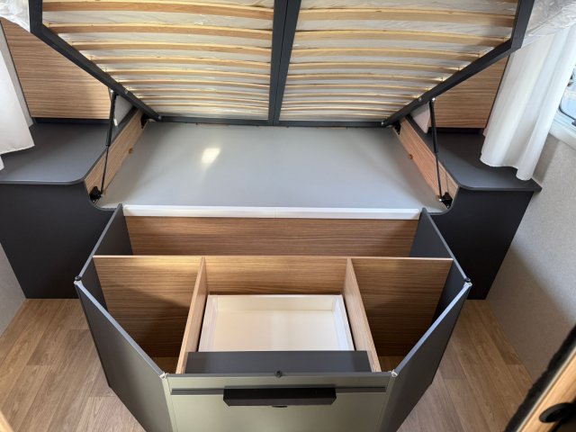 Bavaria Initial I740FC Nomade - Photo 14