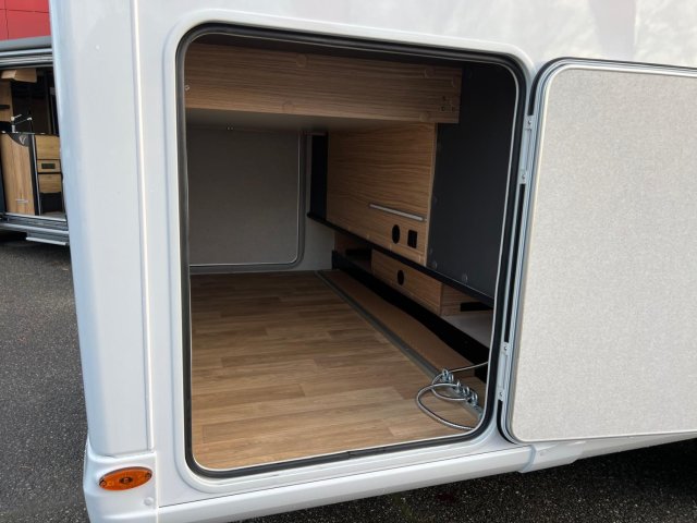 Bavaria Initial I740FC Nomade - Photo 9