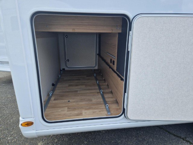 Bavaria Initial I741FC Unik - Photo 2