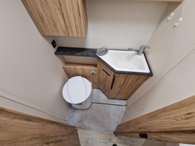 Bavaria Tren-D T746FC Style T 746 FC - Photo 12