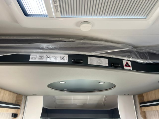 Challenger 250 Graphite Edition - Photo 2