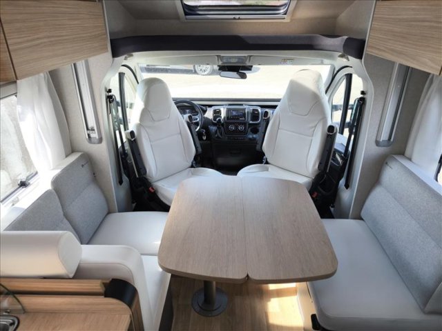 Challenger 318 Anniversary Edition - Photo 4