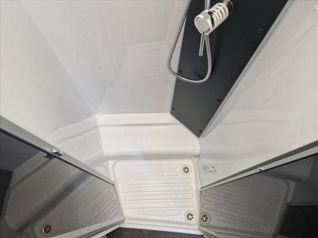 Challenger 318 Anniversary Edition - Photo 8