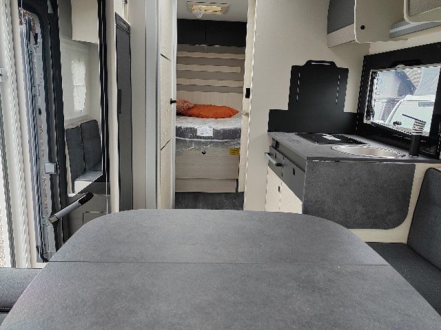 Challenger 328 Graphite Ultimate - Photo 8