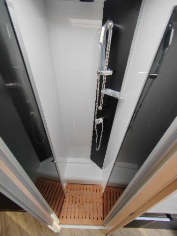 Challenger 384 Etape Edition - Photo 11