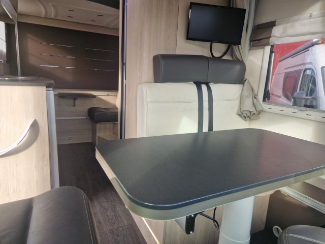 Challenger Genesis 274 - Photo 9