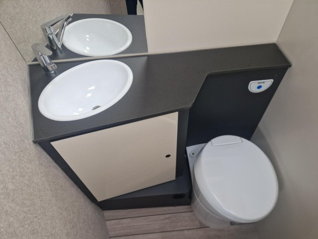 Mc Louis Yearling 81 - Photo 9