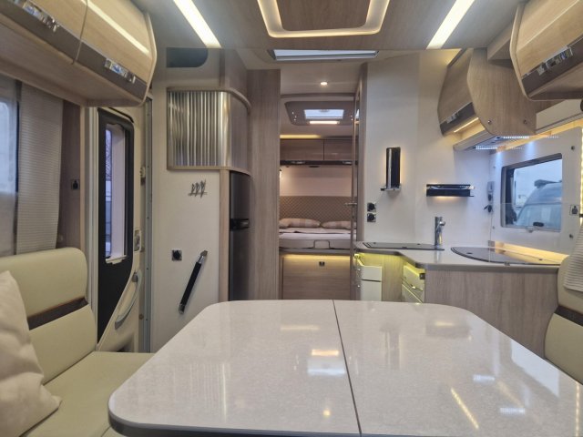 Rapido 696 F Premium Edition - Photo 4