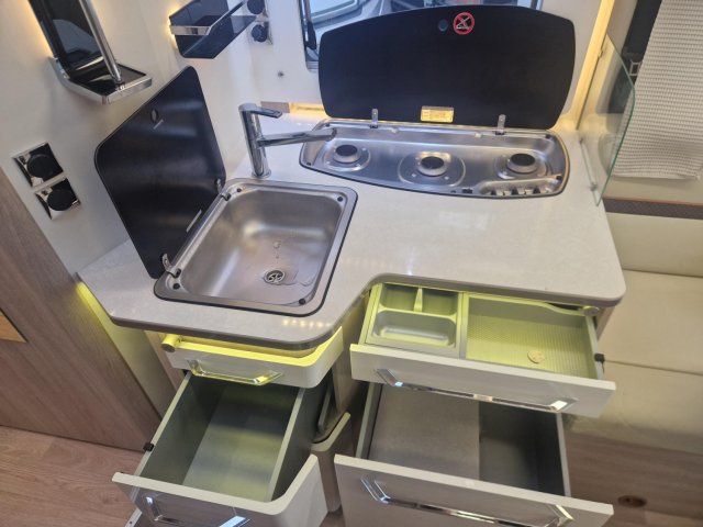 Rapido 696 F Premium Edition - Photo 6