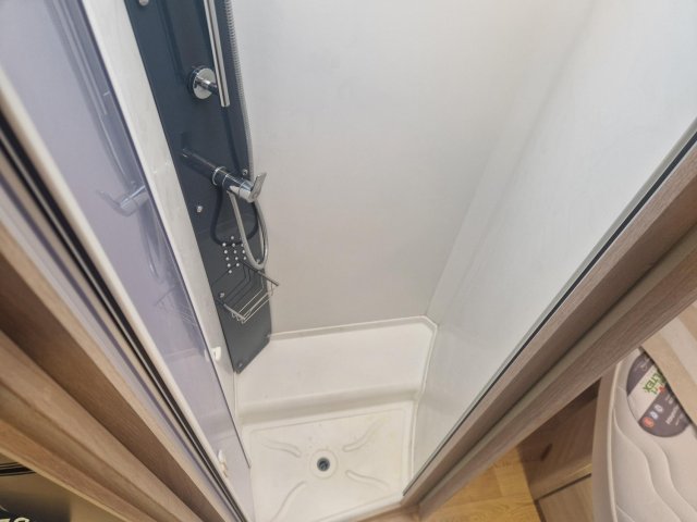 Rapido 696 F Premium Edition - Photo 8