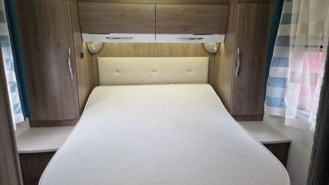 Bavaria Initial I741C Class I 741 C - Photo 9