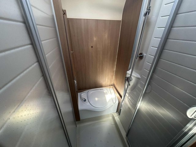 Burstner Ixeo IT 664 - Photo 7