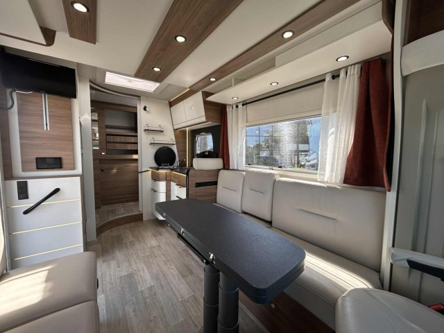 Pilote P 696 D - Photo 10