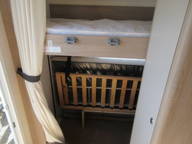 Burstner Premio Life 490 TK - Photo 8