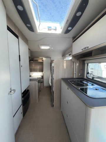 Burstner Premio Plus 510 TK - Photo 6