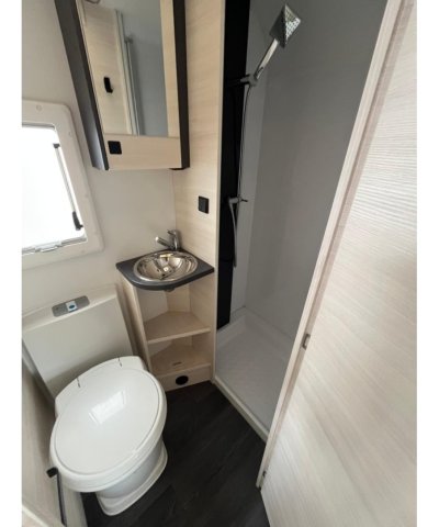 Caravelair Artica 496 Family - Photo 4