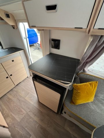 Eriba Familia 320 URBAN - Photo 8