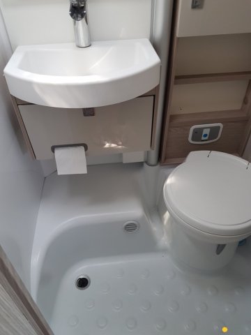 Burstner Lineo T 700 - Photo 9