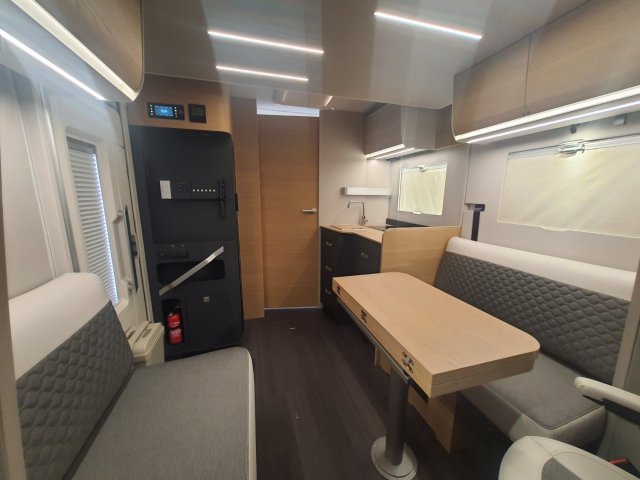 Adria Matrix 650 DC Limited Edition 60 Years - Photo 12
