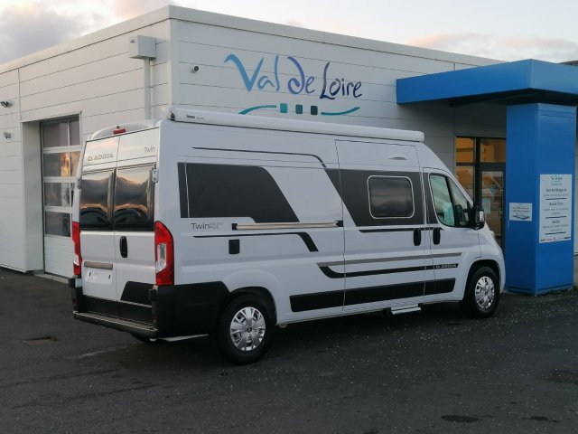 Adria Twin Plus 600 SPB 2024 Boite AUTO - Photo 3