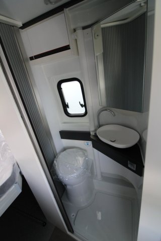 Adria Twin Plus 640 SLB - Photo 5