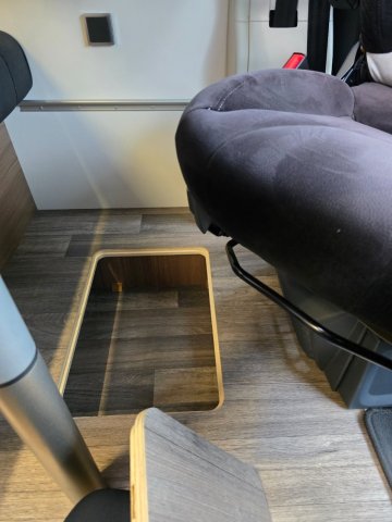 Bravia Swan 636 mobil - Photo 18